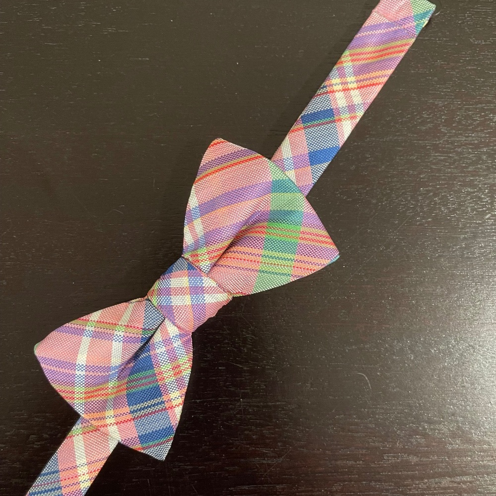 Clip on bowtie